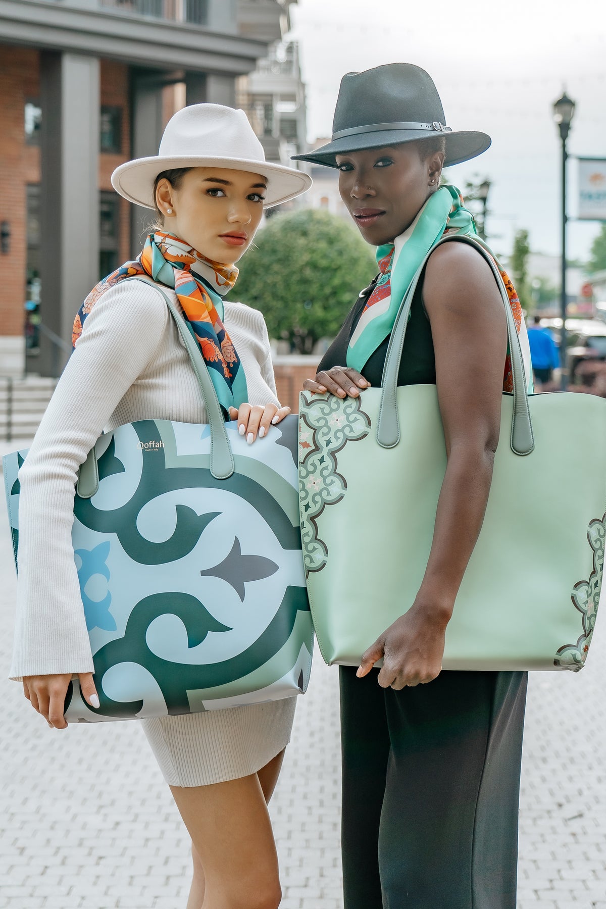 qoffah-the-ilsa-green-lifestyle-pose-1