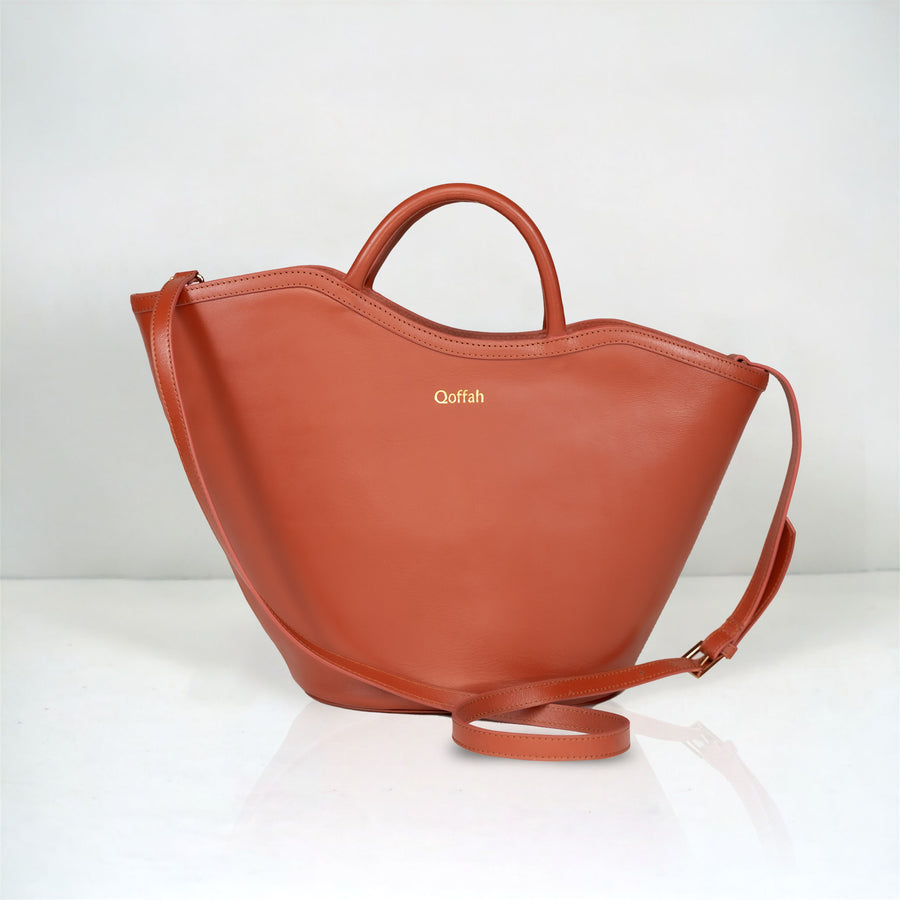 Close-up of The Betty Bag’s Elegant Brown Leather Finish
