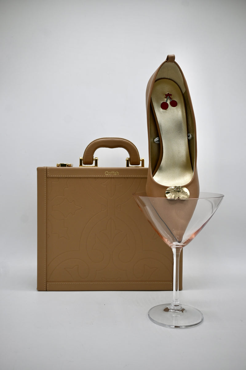 The Kleo Brown Engraved lifestyle